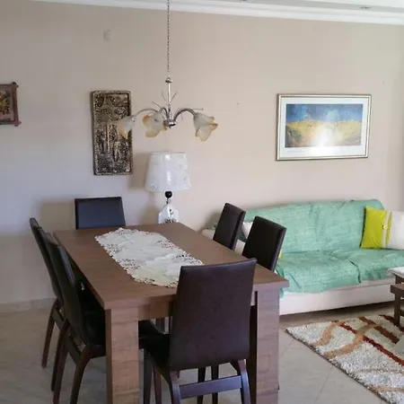 In Begonvil Sitesi Apartment *