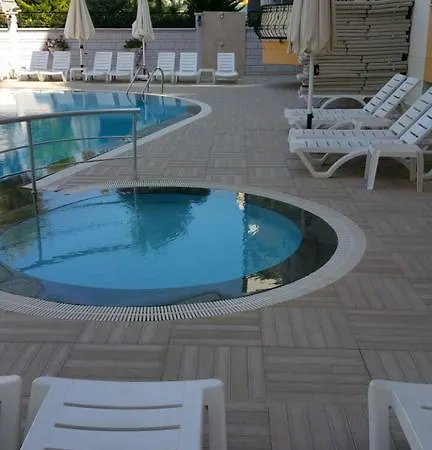 In Begonvil Sitesi Apartamento *